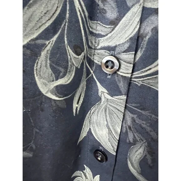 Chico's No Iron Button Front Shirt Autumn Whisps Tunic Size 4 US 20 NWT Blue - Picture 4 of 9